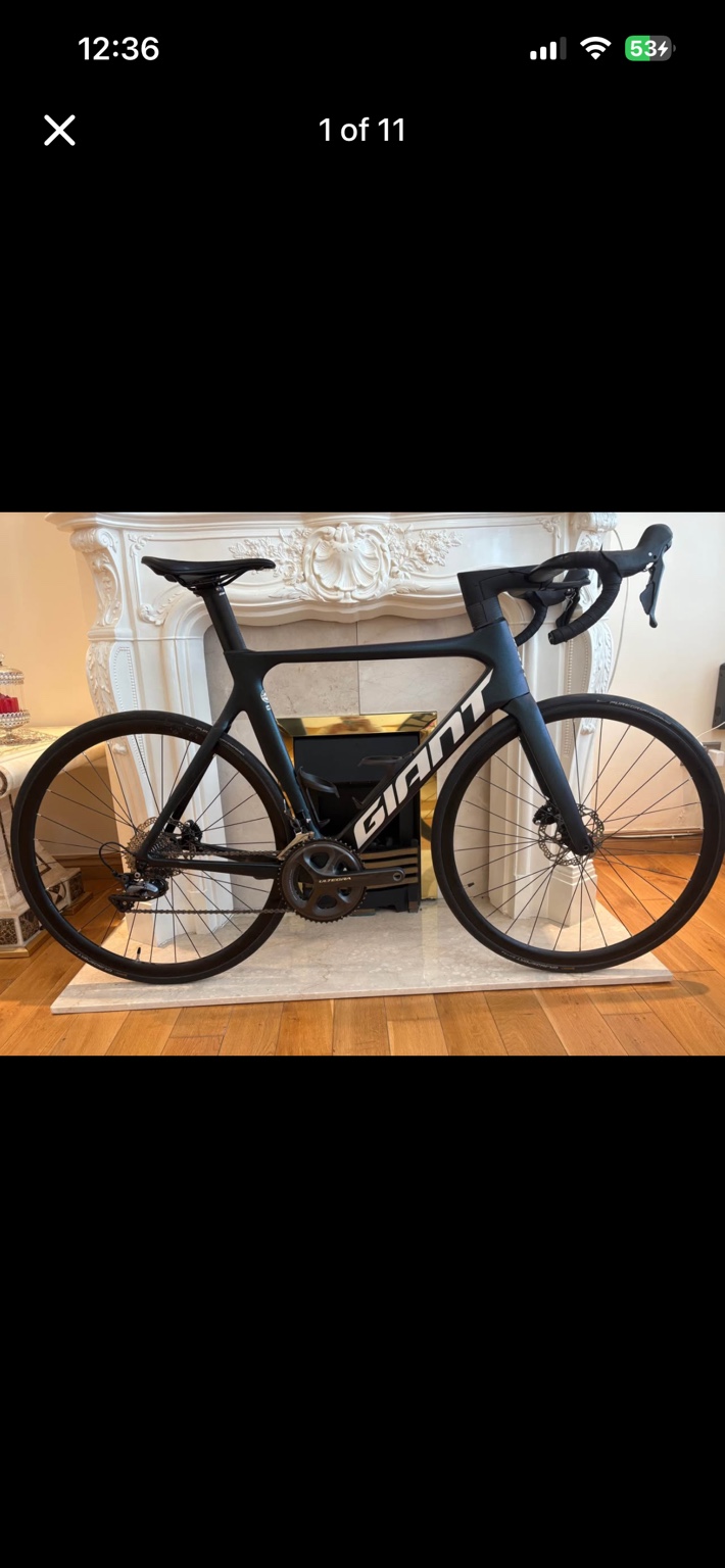 Starry Night Giant Propel Advanced Pro 1 aero road bike, drive-side view